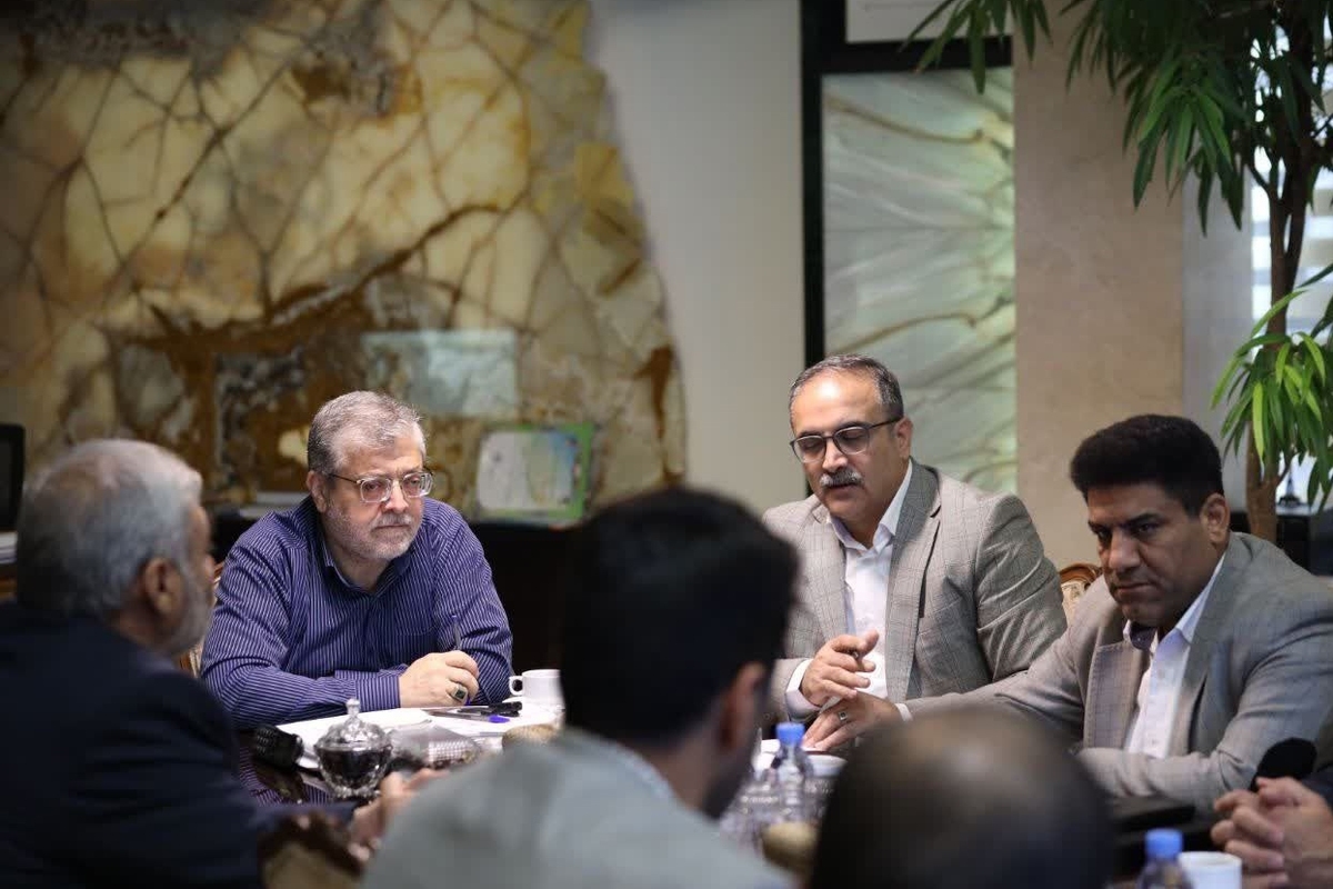 شهردار مشهد مقدس در نشست راهبری طرح آبکوه، از آغاز دوره نوسازی مردمی در این محله خبر داد.