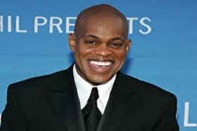 قتل خواننده مشهور اپرا با ضربات چاقو