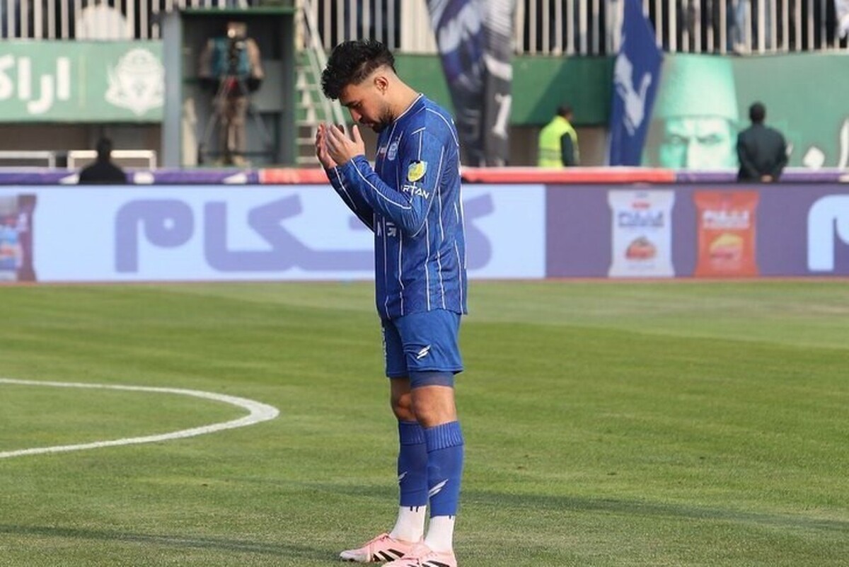 استقلال و ملوان در هفته سیزدهم لیگ برتر فوتبال در ورزشگاه شهدای شهر قدس به مصاف یکدیگر رفتند که این دیدار در نهایت با تساوی یک بر یک به پایان رسید.