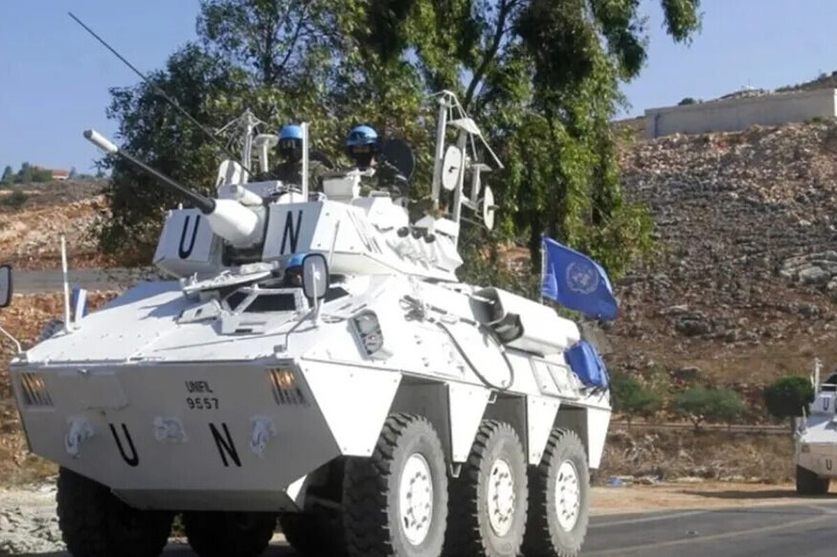 نیروی حافظ صلح سازمان ملل مستقر در جنوب لبنان (یونیفل) اعلام کرد که نیروهایش در جنوب لبنان روز گذشته هنگام اجرای گشتی در مسیر خط آبی، هدف شلیک یک دستگاه تانک ارتش رژیم صهیونیستی قرار گرفتند.