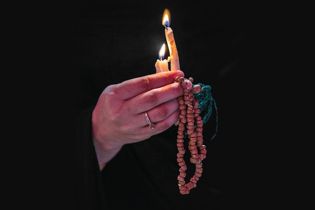 صدیقه طاهره (س) در دل بحران‌ها راه را برای بشریت روشن کرد.