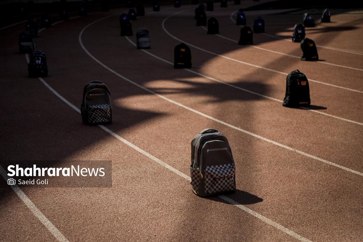 شهردار منطقه ۱۱ مشهد مقدس گفت: تا امروز (۲ آذر ۱۴۰۴) بیش از هزار و ۹۵۵ پک لوازم‌التحریر به ارزش تقریبی یک میلیارد تومان در مناطق محروم مشهد توزیع شده است.  