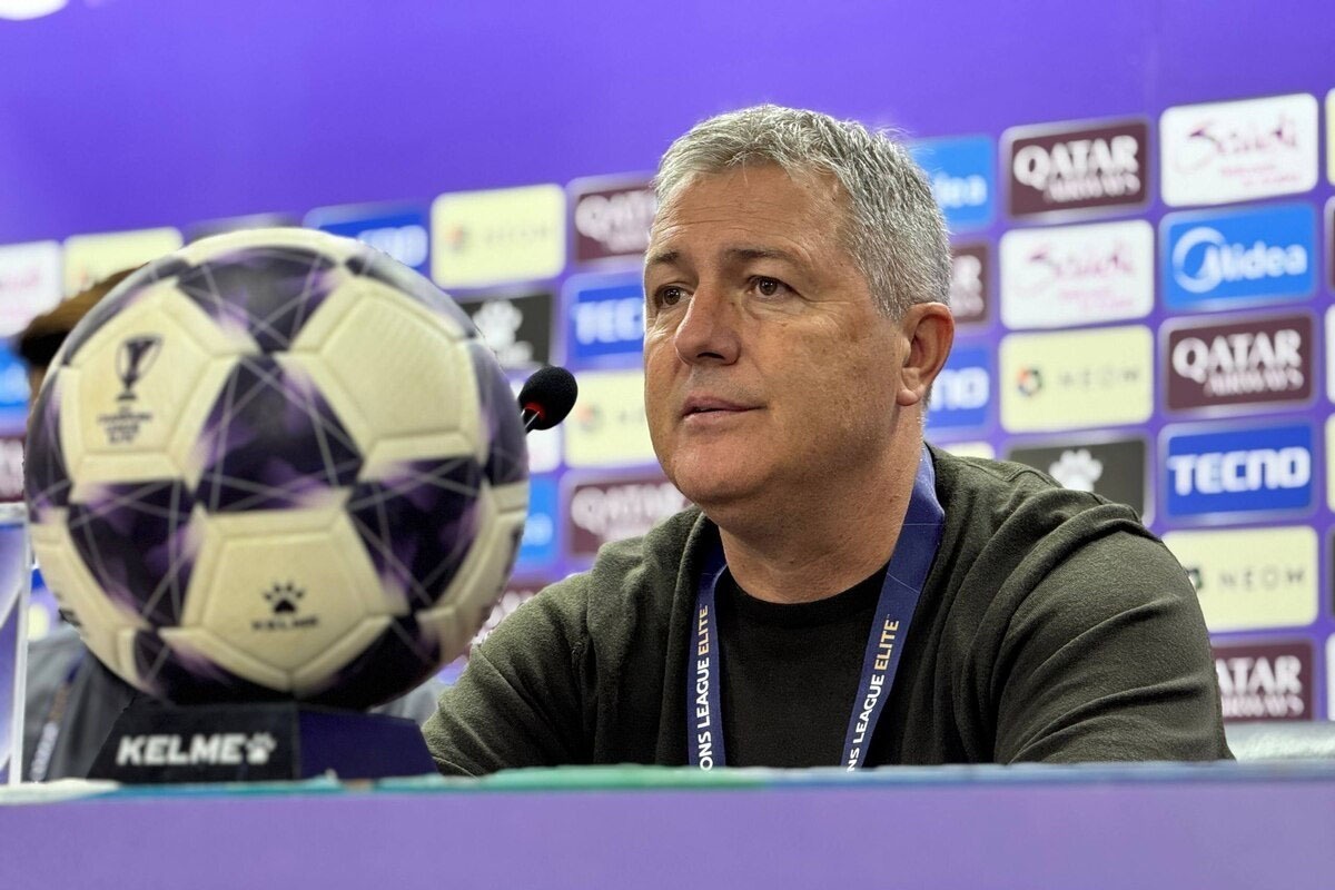 اسکوچیچ گفت: پیش از مسابقه درباره حریف و بازیکنانش اظهارنظر فردی نمی‌کنم، اما این تیم بازیکنان شاخص و بااستعداد زیادی دارند.