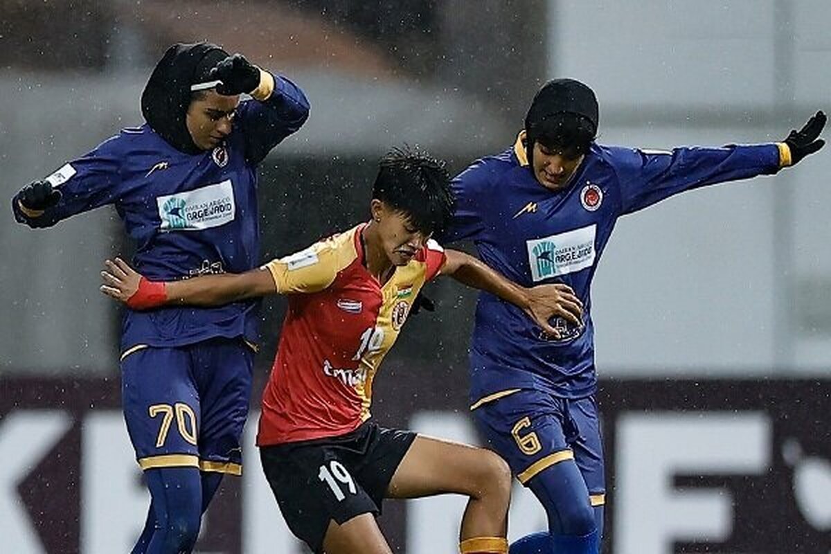 تیم فوتبال بانوان خاتون بم با تحمل دومین شکست خود در گروه B لیگ قهرمانان آسیا از صعود به دور حذفی باز ماند.