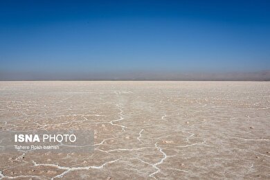 گزارش تصویری | خشک شدن دریاچه مهارلو - شیراز