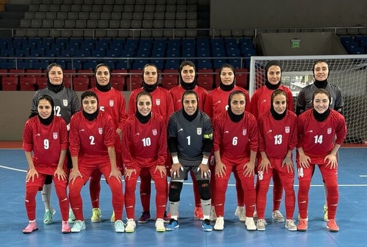 تیم ملی فوتسال زنان ایران در نخستین مسابقه خود در جام جهانی به مصاف برزیل رفت و با نتیجه ۴ بر ۱ شکست خورد.