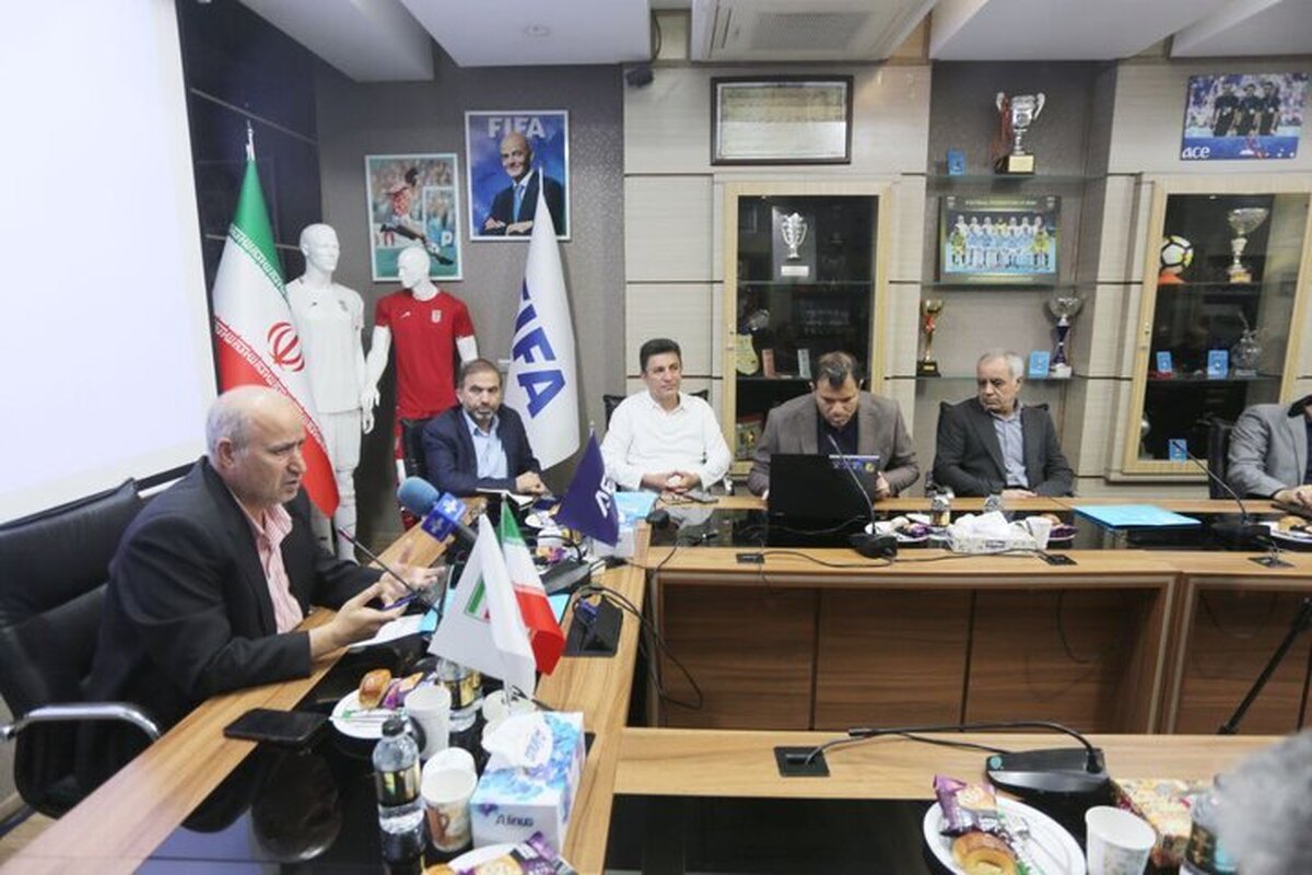 در نشست مشترک سرمربی و رئیس فدراسیون، فهرست پنالتی‌زن‌های تیم ملی رو شد و مهدی تاج با لحنی صریح اعلام کرد برای حفظ نظم تیم ملی با هیچ‌کس تعارف نخواهد داشت.