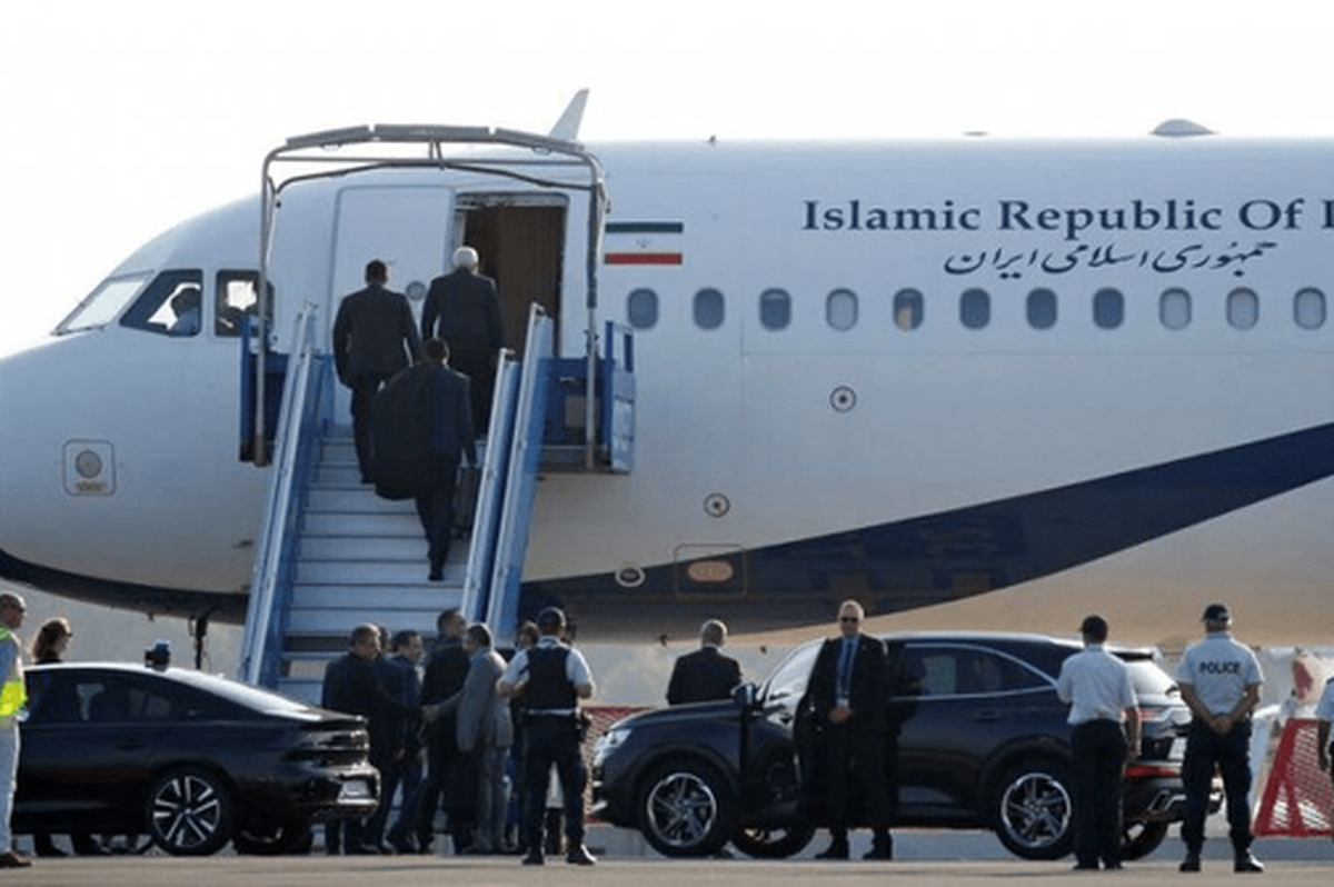 پس از جنجال‌ها درباره سفر‌های پرهزینه دولتی، عضو هیئت رئیسه مجلس شورای اسلامی گفت: طرحی جدید برای تنظیم و نظارت بر هزینه‌های سفر‌های خارجی در مجلس در حال بررسی است.