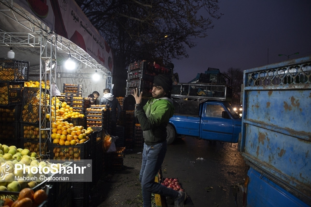 مدیر بازرسی و نظارت اصناف خراسان رضوی از پلمب ۲ میوه‌فروشی متخلف در طرح نظارت بر بازار یلدا مشهد خبر داد.
