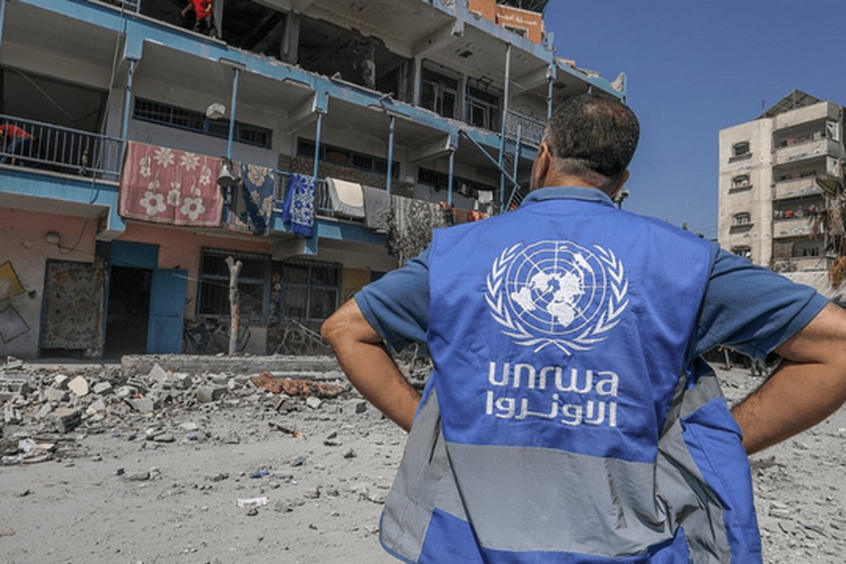 در حالیکه دولت آمریکا اقداماتی برای تروریستی خواندن آژانس امدادرسانی آنروا آغاز کرده است؛ ۸ کشور اسلامی در بیانیه‌ای گفتند که هیچ سازمانی جای آنروا را نخواهد گرفت.