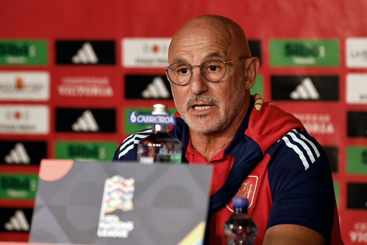 سرمربی تیم ملی اسپانیا گفت: ما تنها مدعی نیستیم. فرانسه، آرژانتین، برزیل، انگلیس، پرتغال و تیم‌های دیگر قادر به بردن جام جهانی هستند.