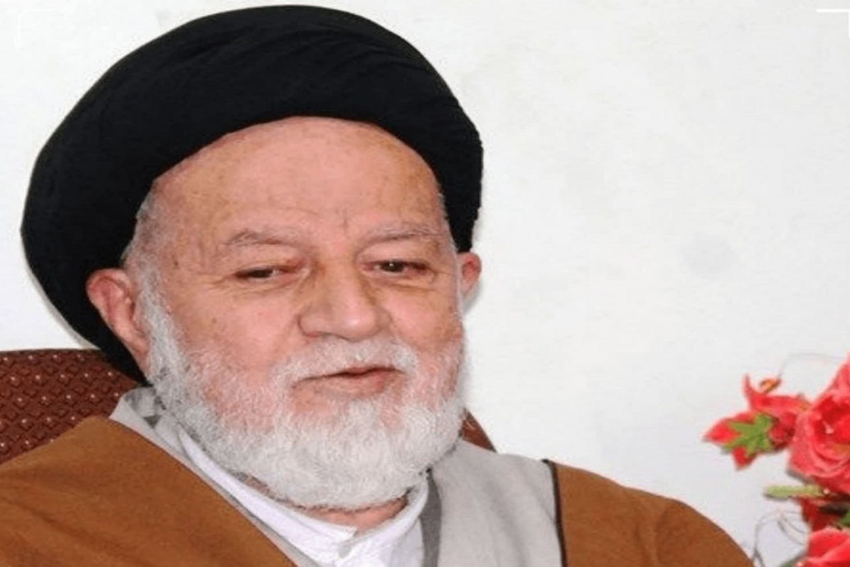 آیت‌الله سید محمد شاهچراغی، نماینده سابق ولی فقیه در استان سمنان امروز ۲۲ آذرماه دار فانی را وداع گفت.