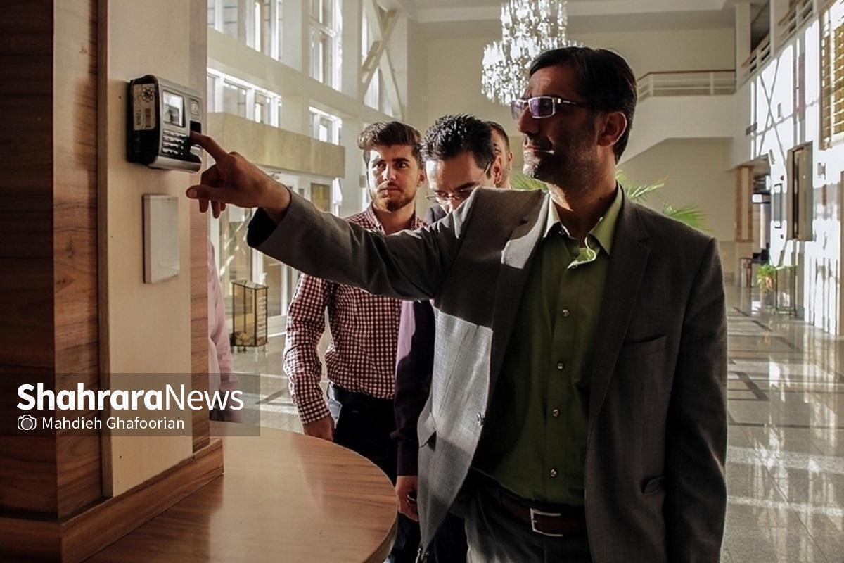 معاون رئیس‌جمهور و رئیس سازمان اداری و استخدامی کشور از تغییر ساعت کاری دستگاه‌های اجرایی مشمول ماده (۵) قانون مدیریت خدمات کشوری در دوره سرد سال خبر داد و تأکید کرد: این تصمیم با هدف مدیریت بهینه مصرف انرژی، حفظ پایداری شبکه برق و گاز و تداوم خدمت‌رسانی به مردم اتخاذ شده است.