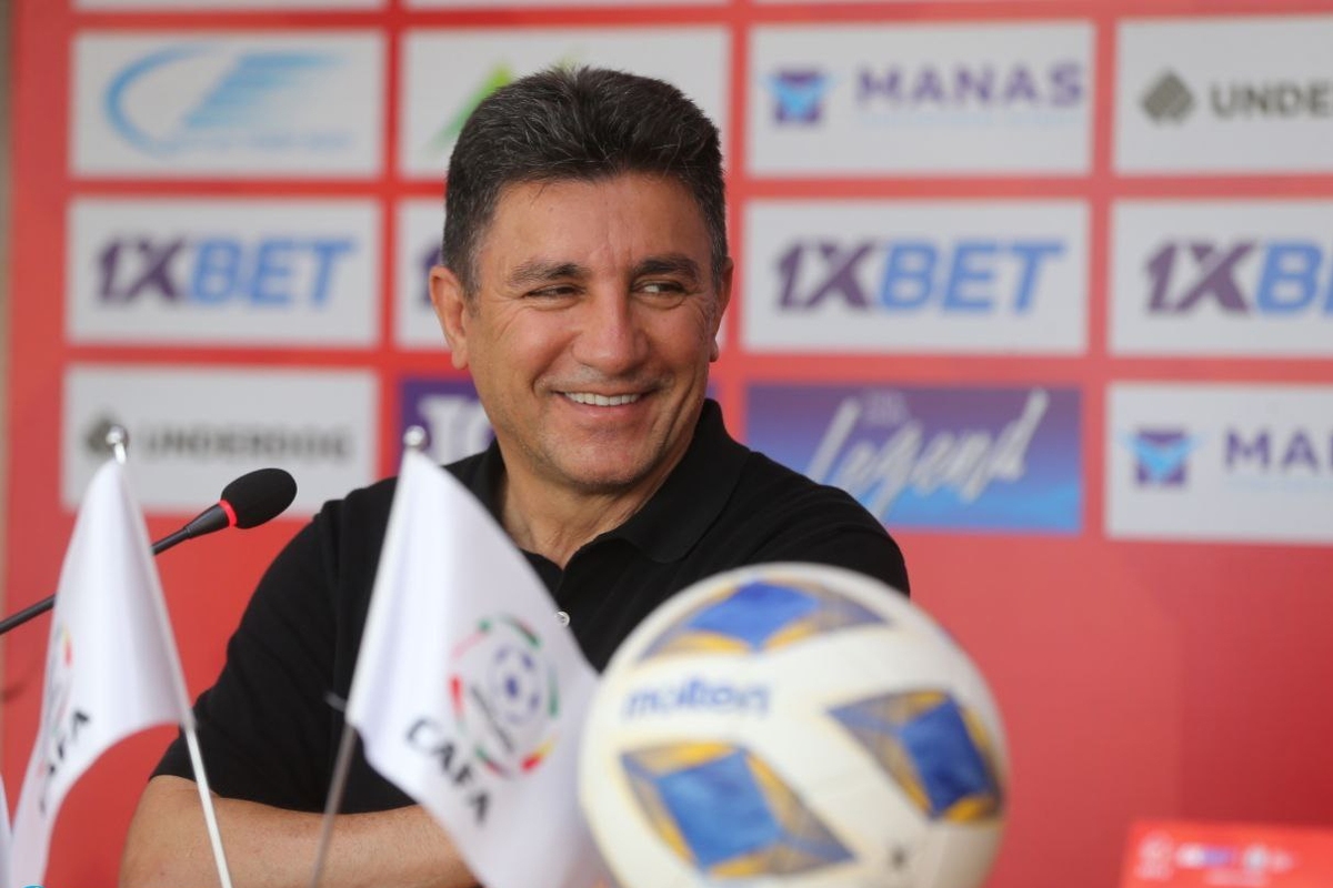 قلعه نویی به دنبال ۴ حریف تدارکاتی برای تیم ملی فوتبال ایران