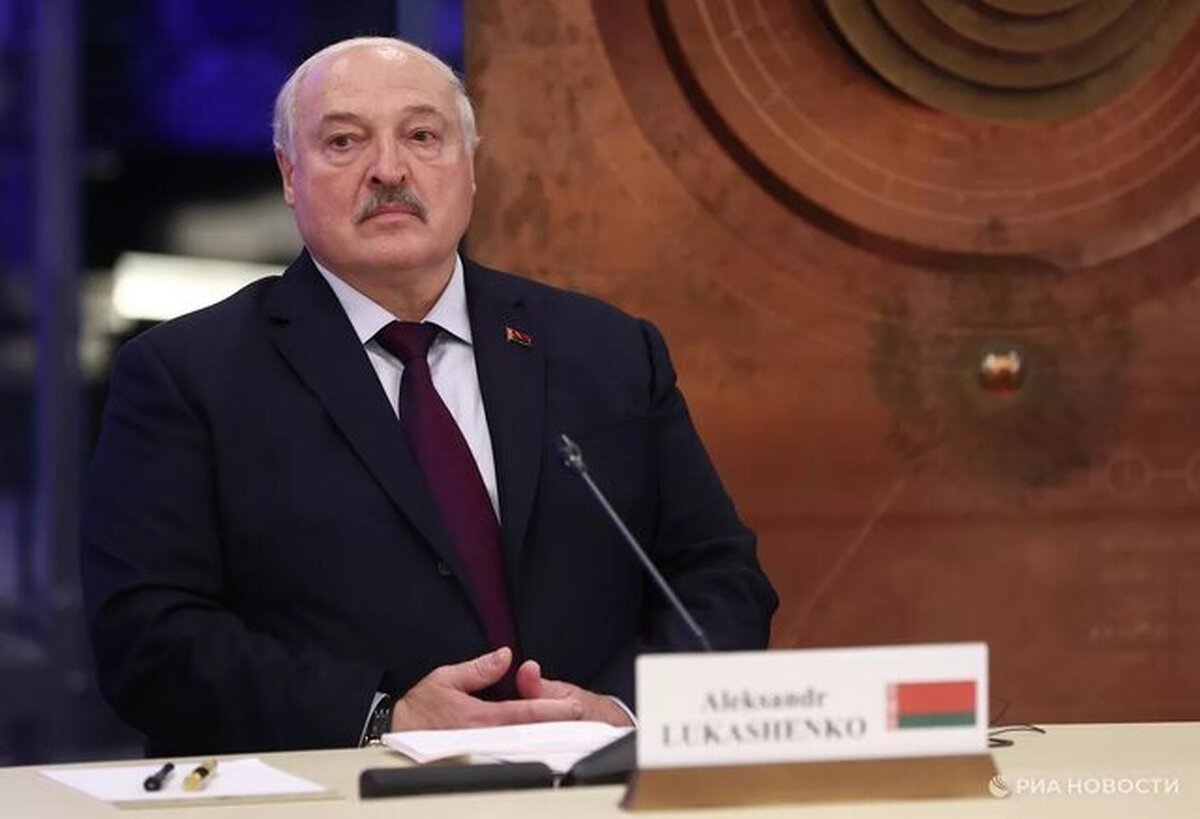 دفتر ریاست‌جمهوری بلاروس اعلام کرد رئیس‌جمهور این کشور به‌عنوان بخشی از توافقات حاصل‌شده با رئیس‌جمهور آمریکا و بنا به درخواست او، ۱۲۳ تبعه خارجی را عفو کرده است.