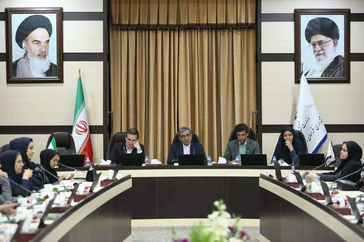 استاندار خراسان رضوی گفت: بانوان در استان از ظرفیت و توانمندی بالایی برخوردارند و هرجا خواستند و جلو رفتند کار‌های بزرگی انجام دادند.