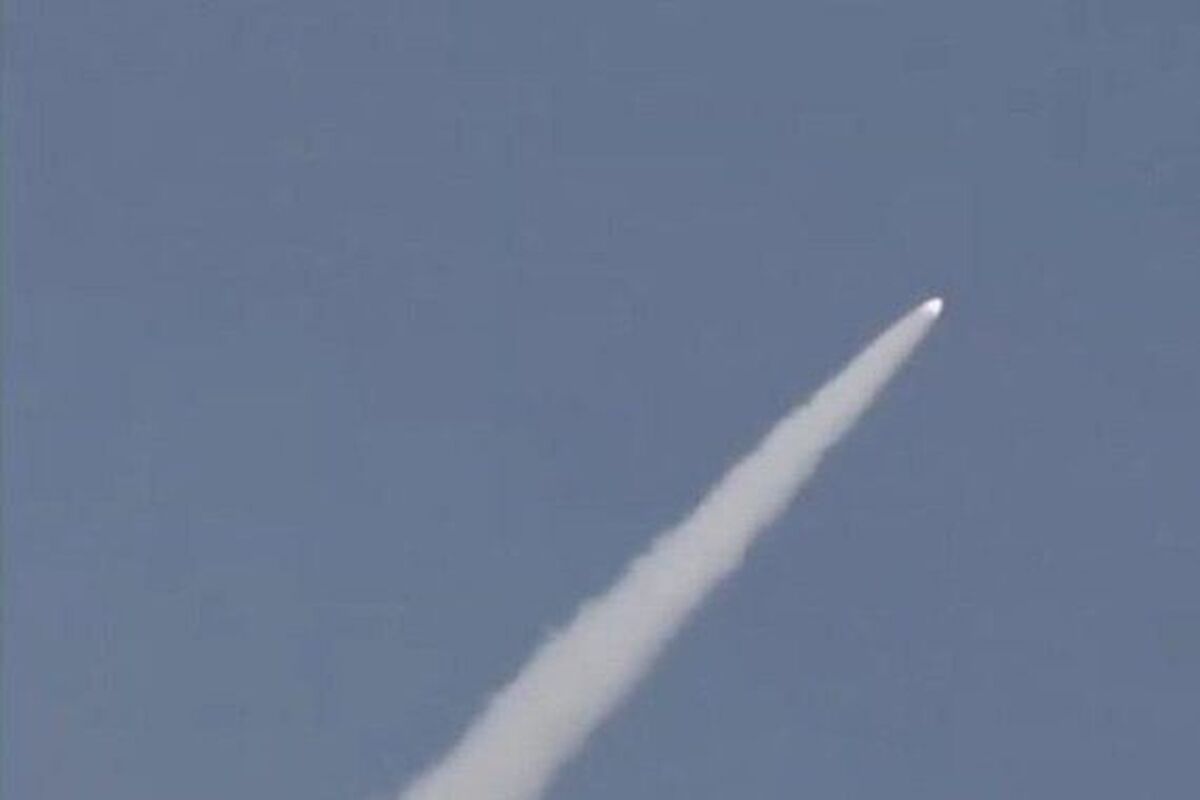 روسیه اعلام کرد که با موشک‌های فرا صوت به تأسیسات صنعتی و انرژی اوکراین حمله کرده است.