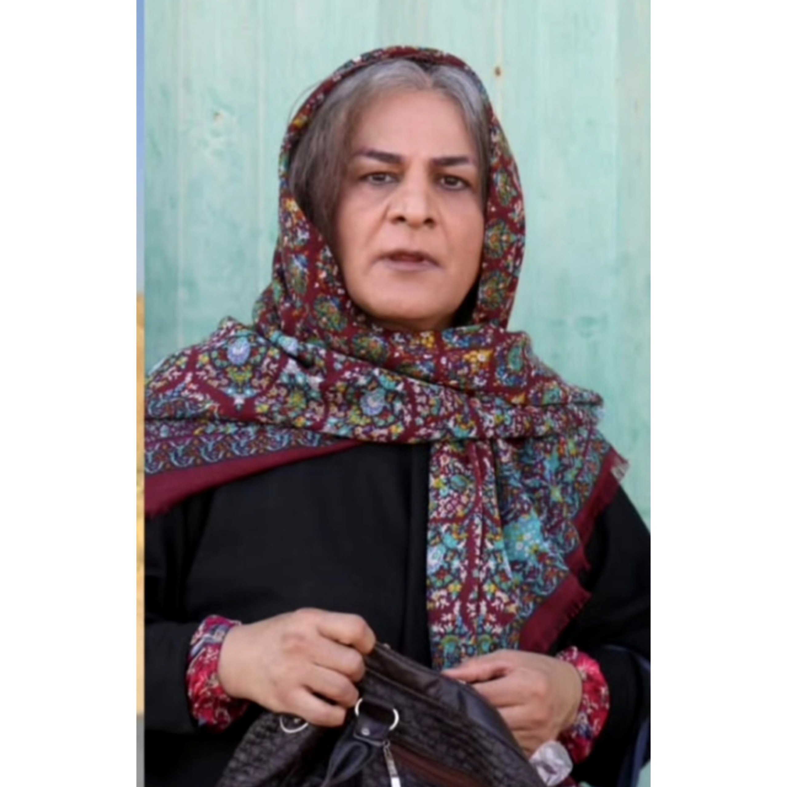 گریم عجیب و زنانه «سیاوش چراغیپور» در فیلم سینمایی «قرمز یواش» + تصاویر گریم عجیب و زنانه «سیاوش چراغیپور» در فیلم سینمایی «قرمز یواش» + تصاویر