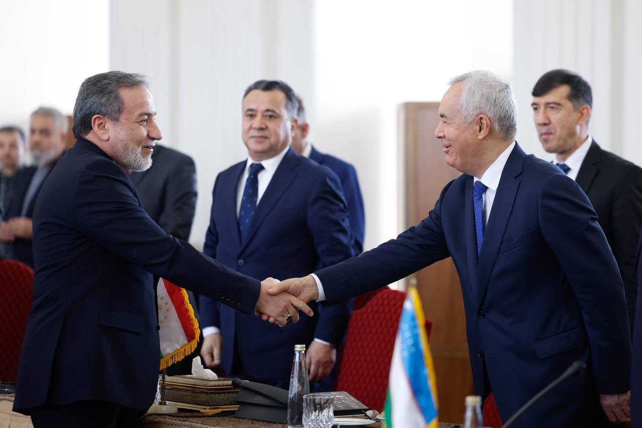 عراقچی: ثبات افغانستان نهتنها یک ضرورت انسانی، بلکه یک الزام راهبردی برای منطقه است + فیلم عراقچی: ثبات افغانستان نهتنها یک ضرورت انسانی، بلکه یک الزام راهبردی برای منطقه است + فیلم