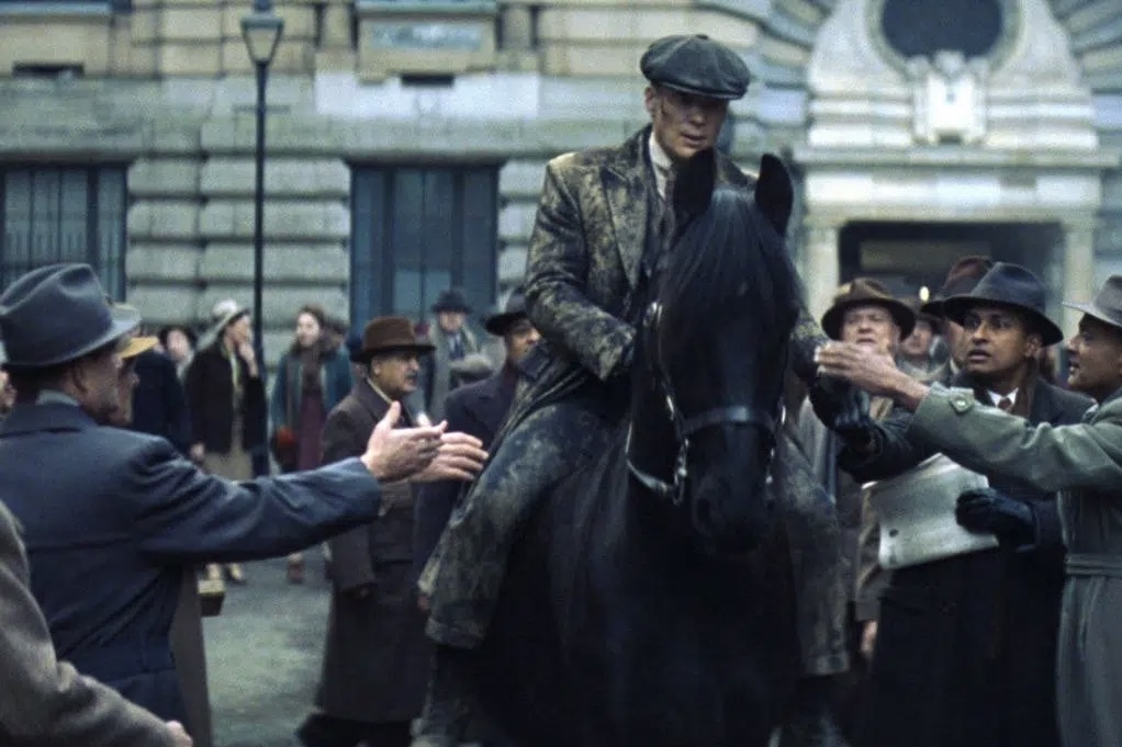 نخستین تصاویر رسمی از فیلم سینمایی «پیکی بلایندرز» + تصاویر نخستین تصاویر رسمی از فیلم سینمایی «پیکی بلایندرز» + تصاویر