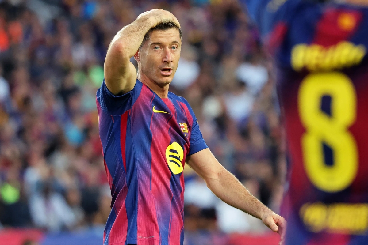 آینده مبهم لواندوفسکی در بارسلون