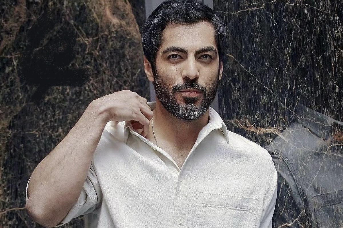 اکران مردمی قسمت دهم سریال «بامداد خمار» با همراهی نوید پورفرج و جمعی از مخاطبان برگزار شد.