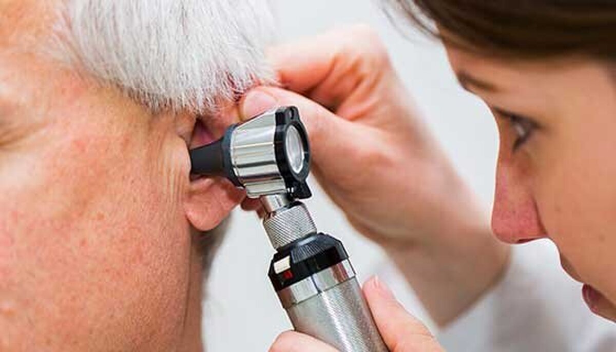 عوامل پنهان در تشدید کاهش شنوایی سالمندان کدام‌اند؟