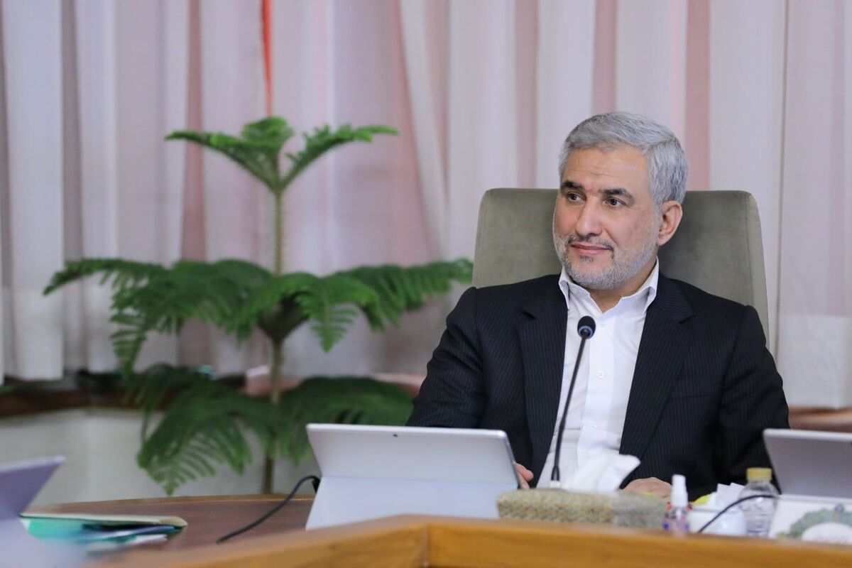 معاون راهبردی و امور مجلس رئیس‌جمهور: مرکز پژوهش‌ها از پیش‌داوری بپرهیزد