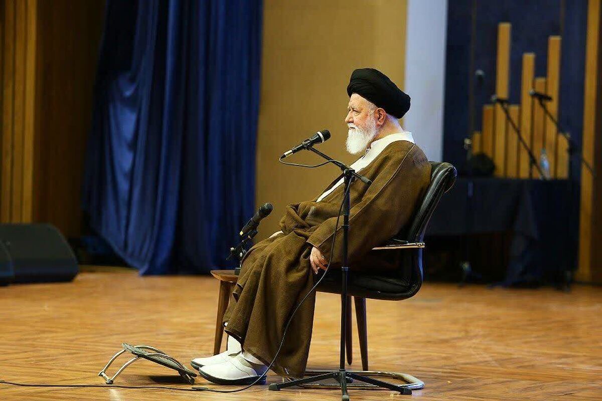 آیت‌الله علم‌الهدی: دخانیات، دروازه اصلی اعتیاد است | ضرورت سیاست‌گذاری امنیتی برای مقابله با تولید داخلی مواد مخدر