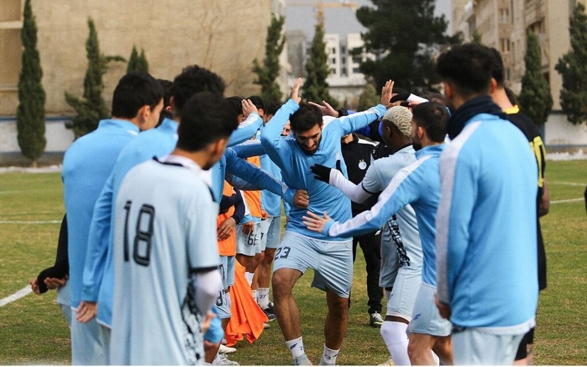 آقاسی بعد از تعهد به ساپینتو به تمرینات برگشت+عکس