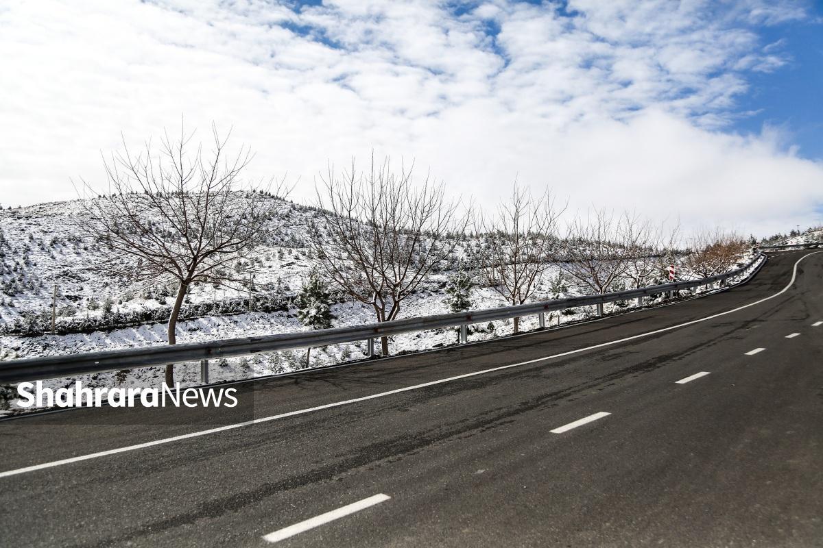 جاده‌های خراسان رضوی برفی و لغزنده است (۲۵ آذر ۱۴۰۴)