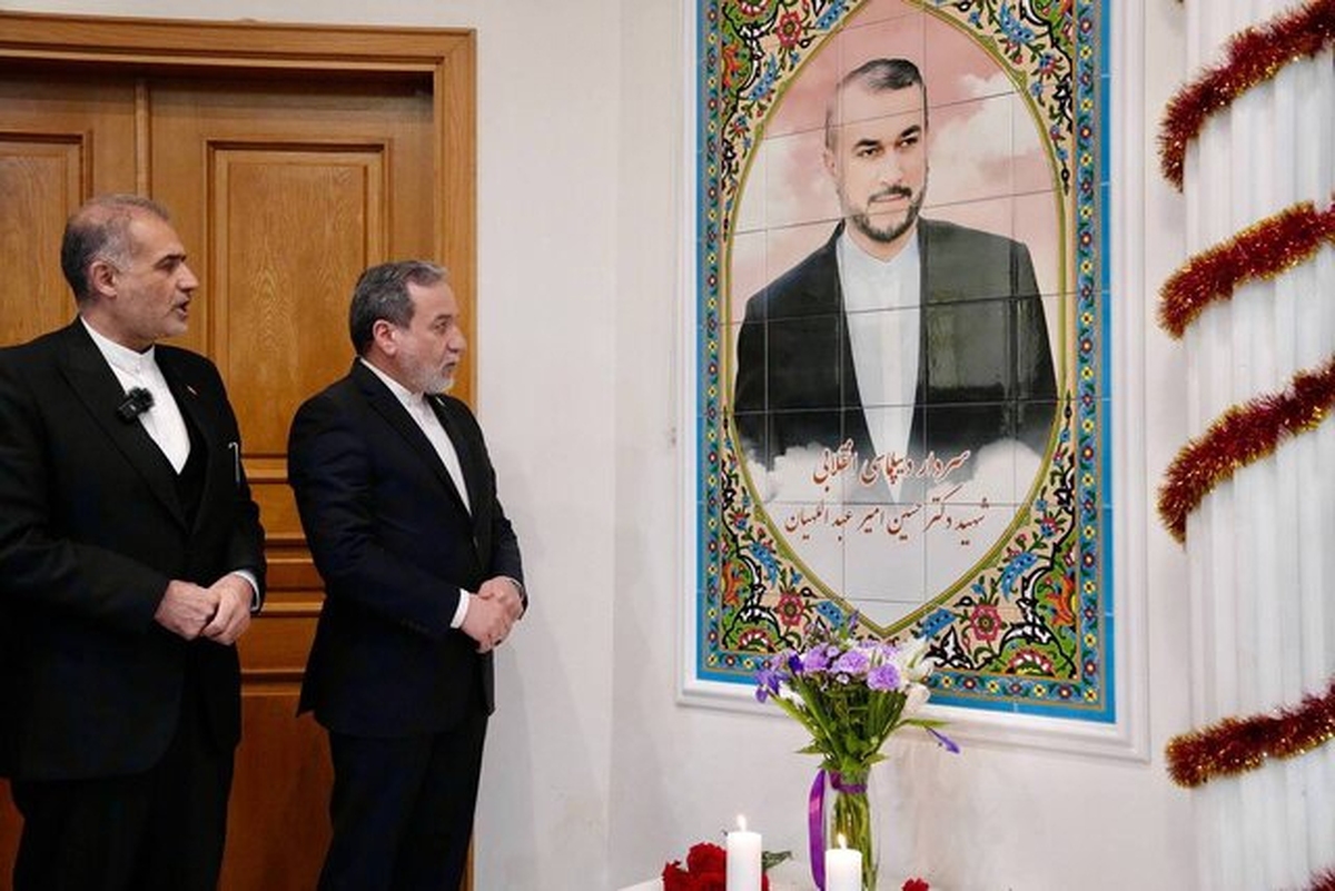 با حضور وزیر خارجه، از نماد یادبود «شهید امیرعبداللهیان» در مسکو رونمایی شد