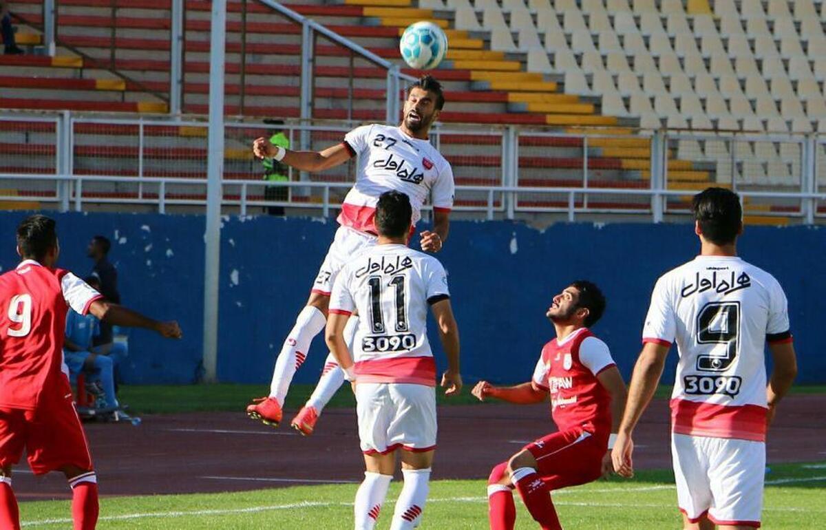 فشار بازیکنان تراکتور برای تغییر ورزشگاه