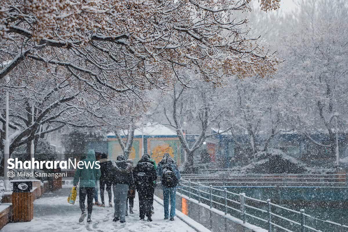 برف و باران، آسمان مشهد را شست | هوای پاک شهر در روز&zwnj;های پایانی پاییز (پنجشنبه، ۲۷ آذر ۱۴۰۴)