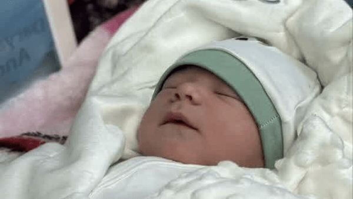 تولد دختر قهرمان شهید جنگ ۱۲ روزه، ۶ ماه بعد از شهادت پدر