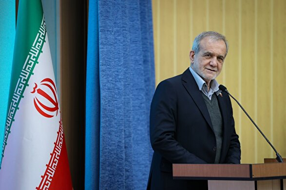 پزشکیان: کشته شدن سالانه ۱۷ هزار نفر در جاده‌های کشور قابل قبول نیست