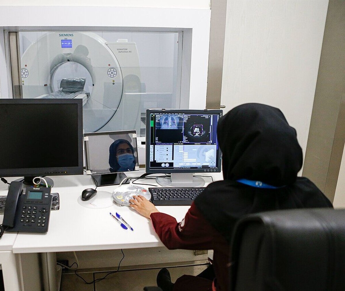 اجرای برنامه غربالگری سلامت جسمی زنان سرپرست خانوار در کشور