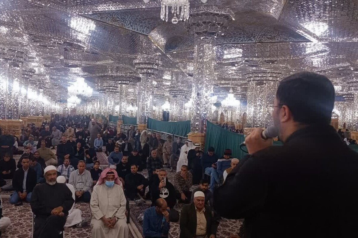 در شب‌های غم‌انگیز فاطمیه، رواق دارالمرحمه حرم مطهر رضوی، شاهد مراسم پرشور زائران عرب‌زبان بود که به همت بخش غرب آسیای مدیریت زائران غیرایرانی آستان قدس رضوی برگزار شد.