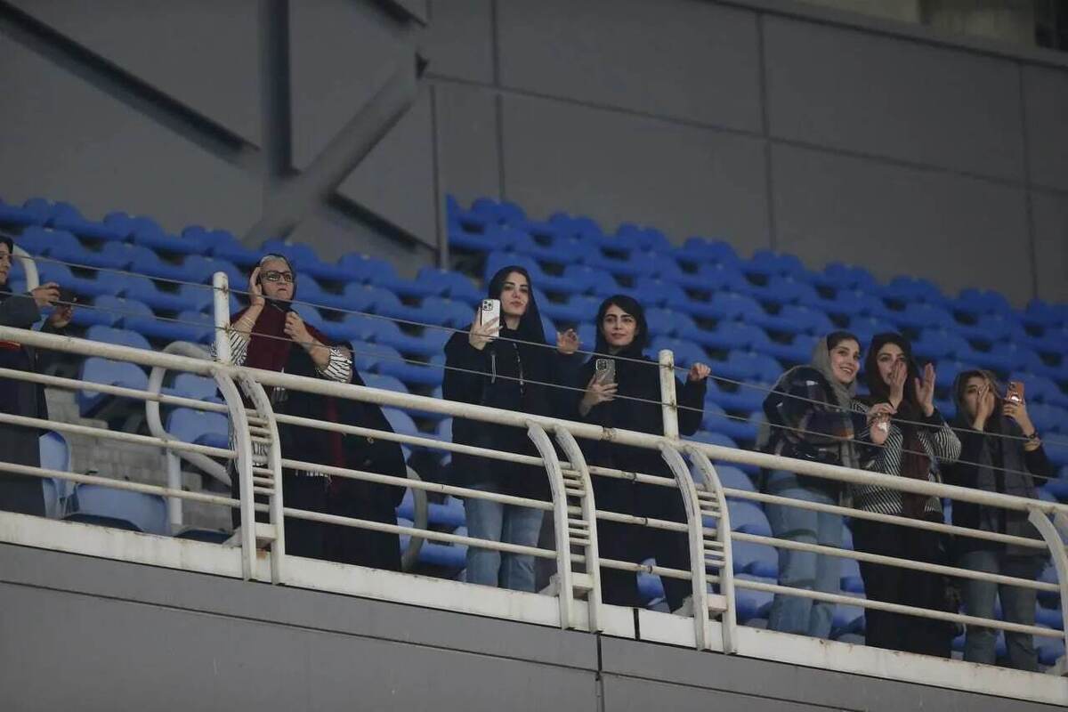 معاون امنیتی و انتظامی استاندار خراسان رضوی گفت: بانوان از این پس،در ورزشگاه امام رضا(ع) تماشاچی بازی ابومسلم خواهند بود.