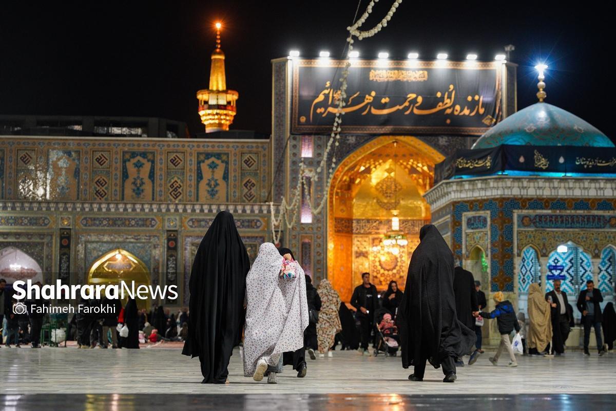 حرم‌مطهر‌رضوی، مأمن عزاداران در همه ایامی است که سوگی در ورق‌های تاریخ ثبت شده و غمی از اهل‌بیت (ع) بر دل مؤمنان نشسته است. مراسم شهادت حضرت زهرا (س) نیز هرساله در صحن و سرای حضرت‌رضا (ع) در ماه‌های جمادی‌الاول و جمادی‌الثانی برقرار است.