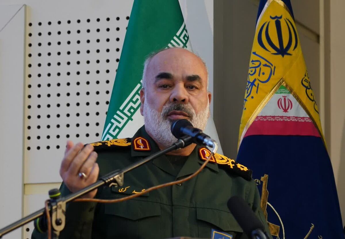 فرمانده نیروی زمینی سپاه: پیوند امنیت و اقتصاد تضمین کننده توسعه پایدار جنوب شرق کشور است