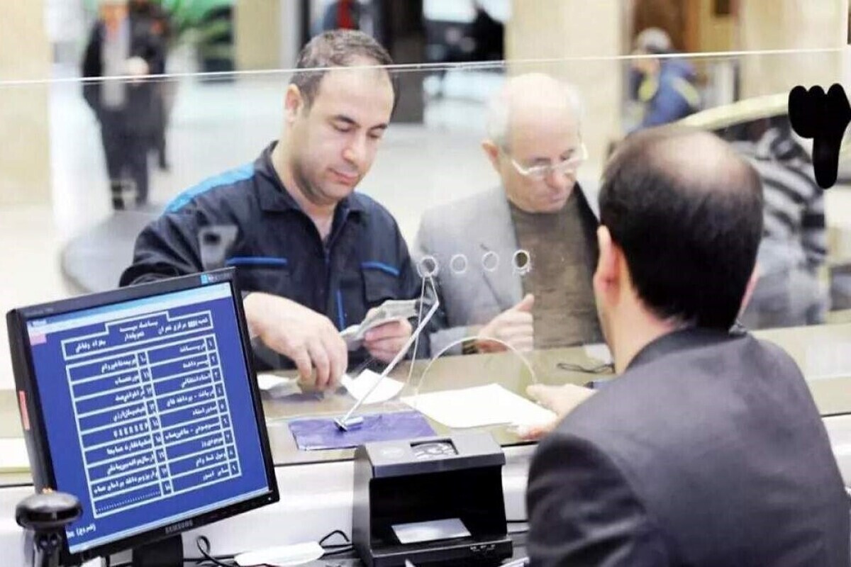 شورای هماهنگی بانک‌ها اعلام کرد: حسب اطلاعیه استانداری استان تهران مبنی بر تصمیم کارگروه اضطرار آلودگی هوا، بانک‌های عضو این شورا در استان تهران (به جز فیروزکوه)، در ایام مذکور، به صورت کشیک فعالیت خواهند داشت.