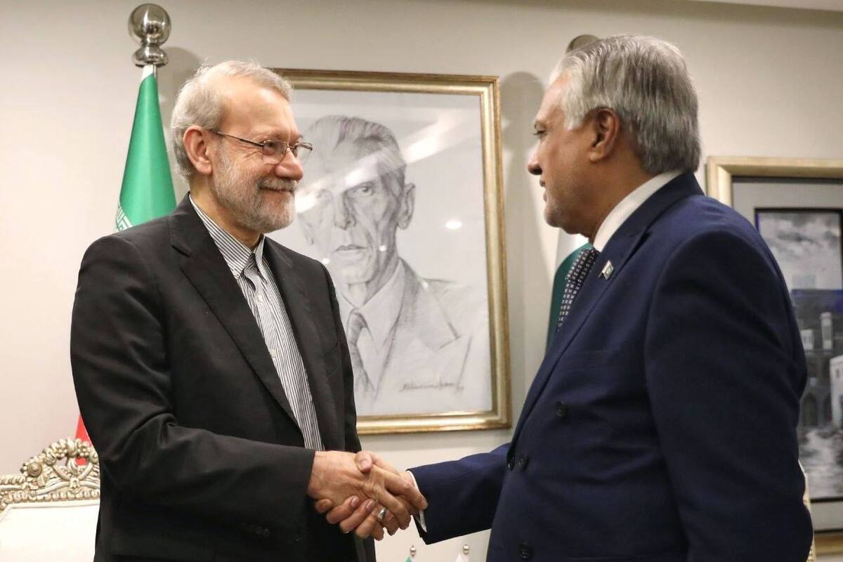 دبیر شورای عالی امنیت ملی جمهوری اسلامی ایران در اولین جلسه رسمی خود در اسلام‌آباد با معاون نخست وزیر و وزیر امور خارجه پاکستان دیدار کرد.