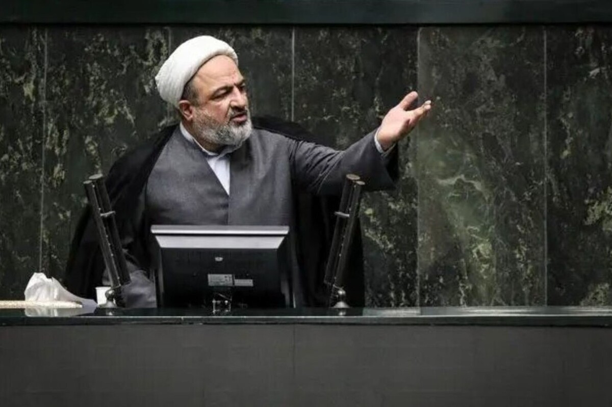 نماینده تهران با بیان اینکه در جمهوری اسلامی هیچ کس با فیلترینگ موافق نیست گفت: وضعیت فعلی نه فیلترینگ است نه فیلترینگ نیست فیلترینگ فله ای غلط است همان طور که ولنگاری فله ای در فضای مجازی غلط است.