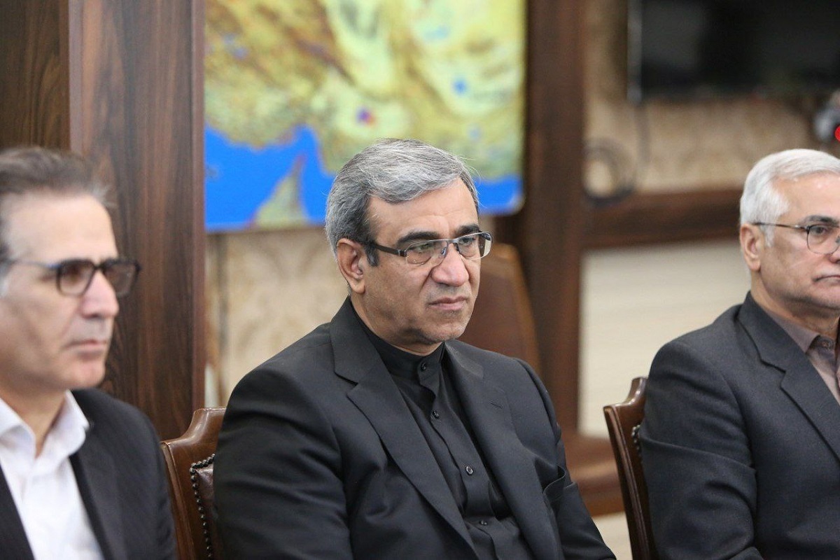 استاندار خراسان رضوی گفت: ظرفیت‌های موجود استان و امکانات نیروی زمینی سپاه و برای توسعه باید در کنار یکدیگر قرار گیرد.