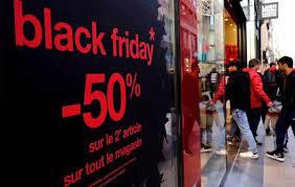 سخنگوی اتاق اصناف ایران: مردم از خرید‌های هیجانی در جمعه سیاه پرهیز کنند