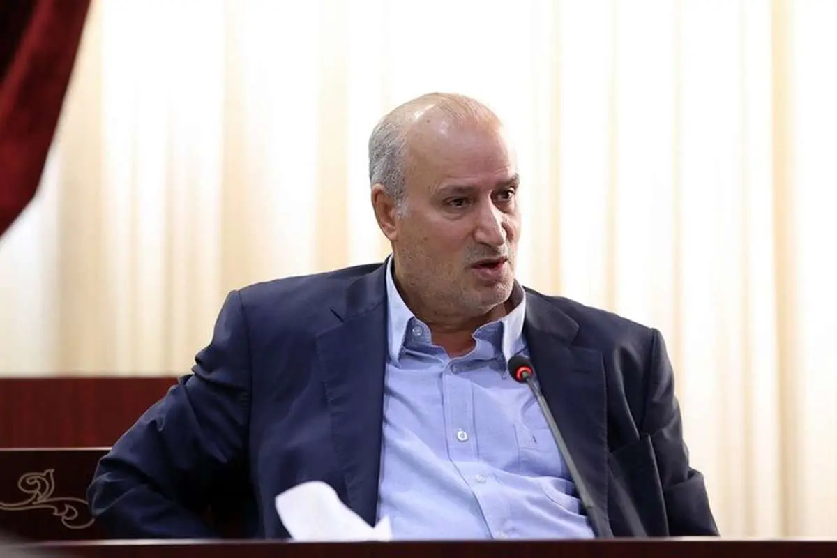 آمریکا تنها برای ۴ نفر از اعضای معرفی‌شده فدراسیون فوتبال ایران ویزا صادر کرده و نام‌هایی مانند مهدی تاج و مهدی نبی در فهرست رد شده‌ها قرار دارند.