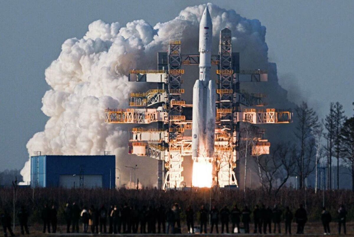 روسیه ماهواره‌های نظامی به فضا پرتاب کرد