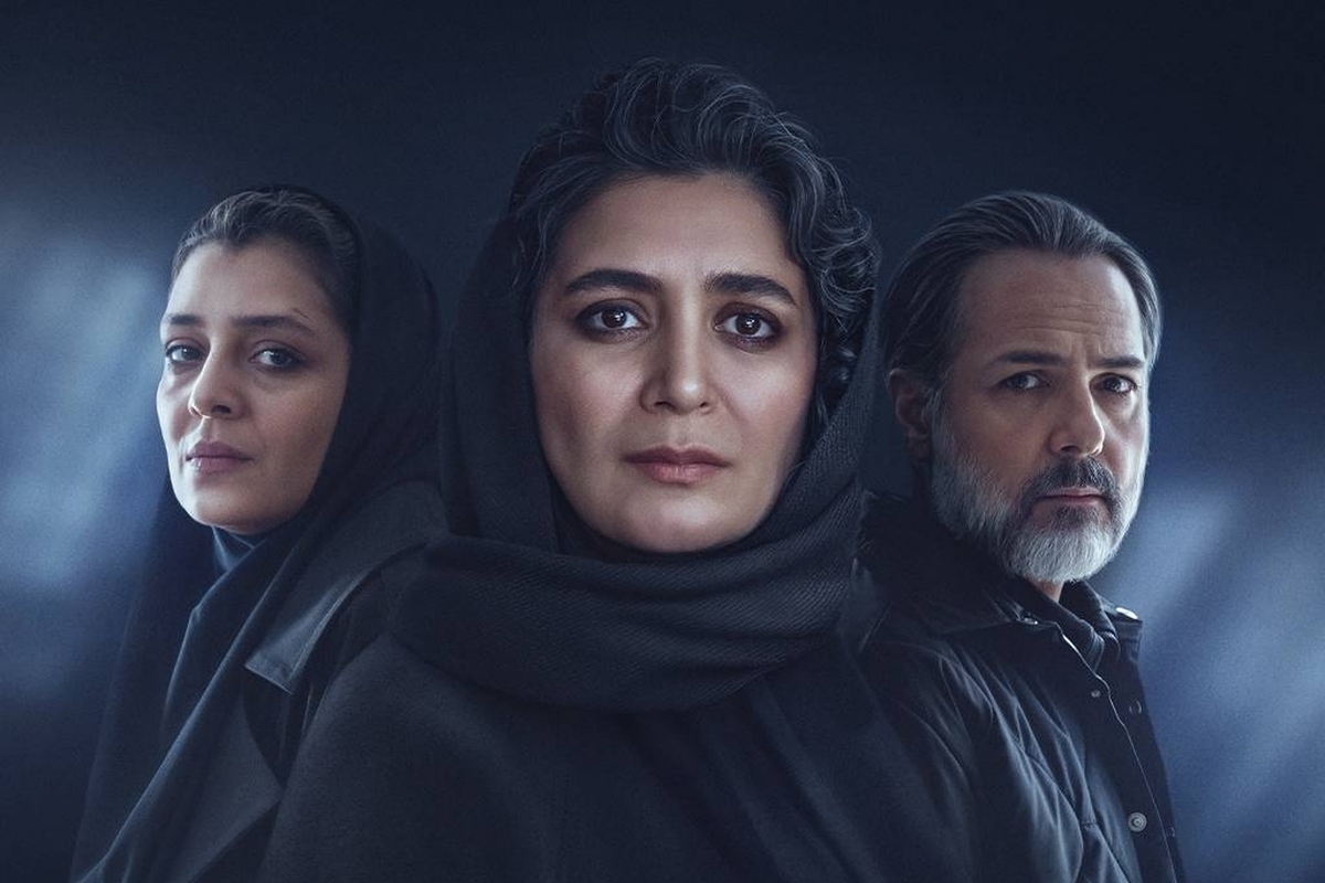 قسمت سیزدهم سریال اجتماعی «محکوم» به کارگردانی سیامک مردانه و تهیه‌کنندگی محمدرضا منصوری، ساعت ۸ صبح فردا (۵ آذر ۱۴۰۴) به‌صورت اختصاصی در پلتفرم فیلیمو عرضه می‌شود. در این قسمت، روایت احساسی و پرتنش سریال با جمله محوری «دلم داره پر می‌زنه مجازات قاتل بچمو ببینم…» وارد مرحله‌ای تازه می‌شود و گره‌های جدیدی از پرونده شخصیت‌های اصلی گشوده خواهد شد.