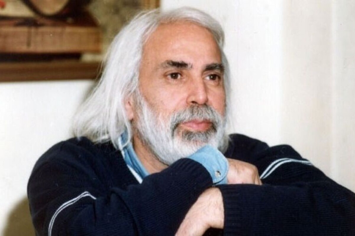 بابک بیات نوازنده و آهنگسازی است که آثار ماندگاری از خود به‌جای گذاشته است.